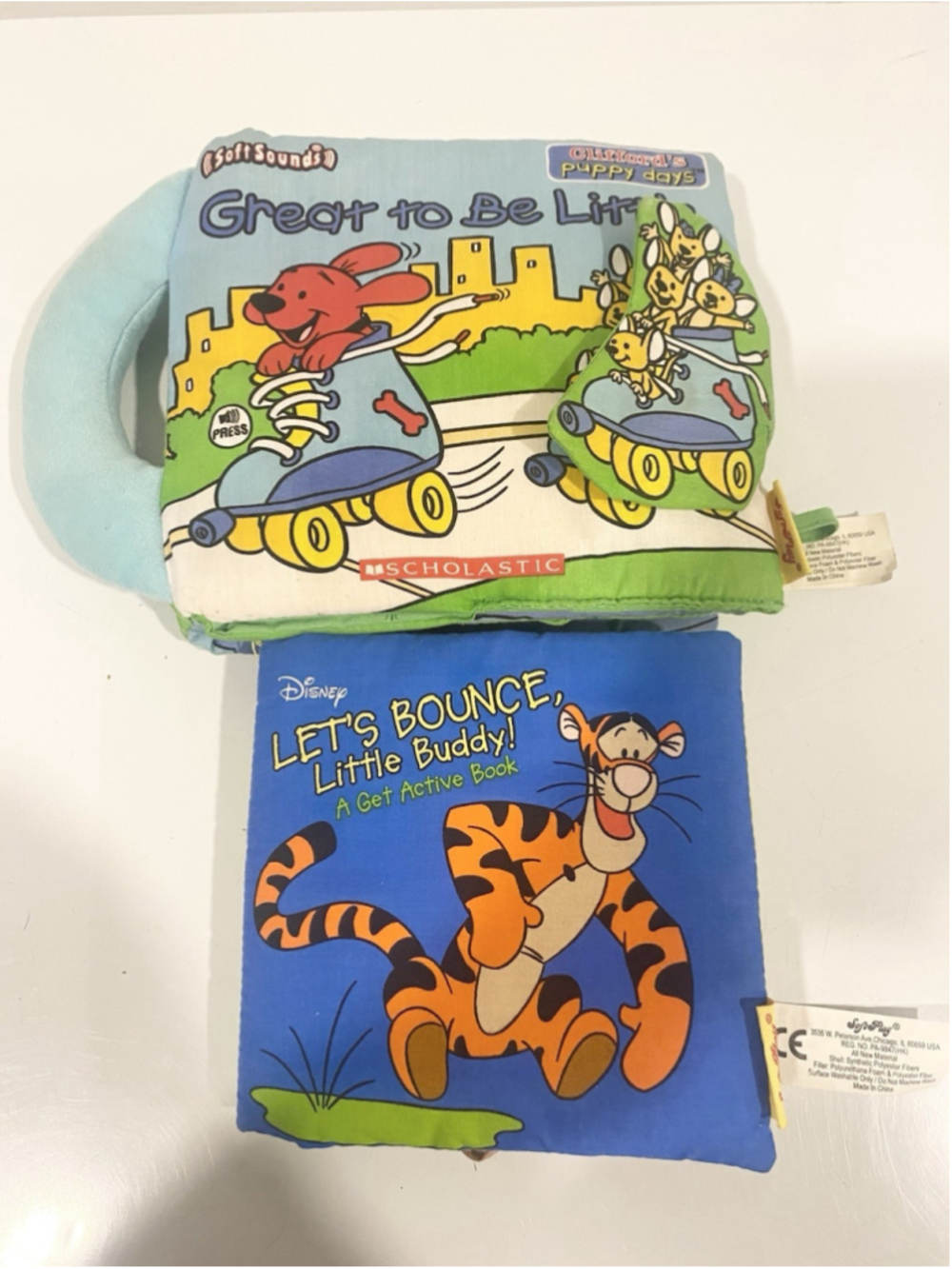 2006 Softplay Cloth Book Lot Disney Tigger Pooh Clifford Puppy Days Sound Book